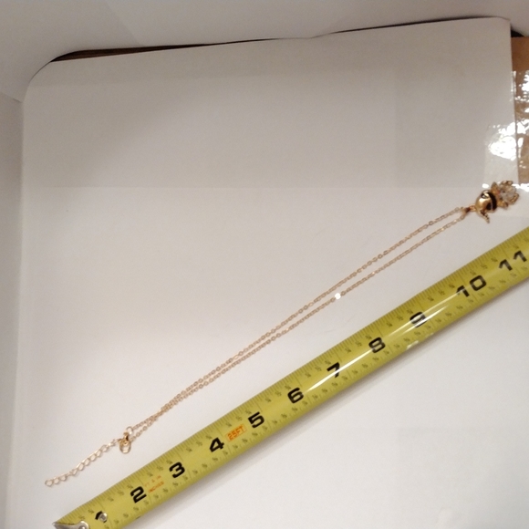 HP!! NWT Adorable Goth Gold Oogie Boogie Holding Clear Heart Necklace! - Picture 4 of 5